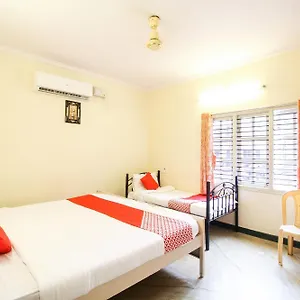 Hotel O Kingston Residency