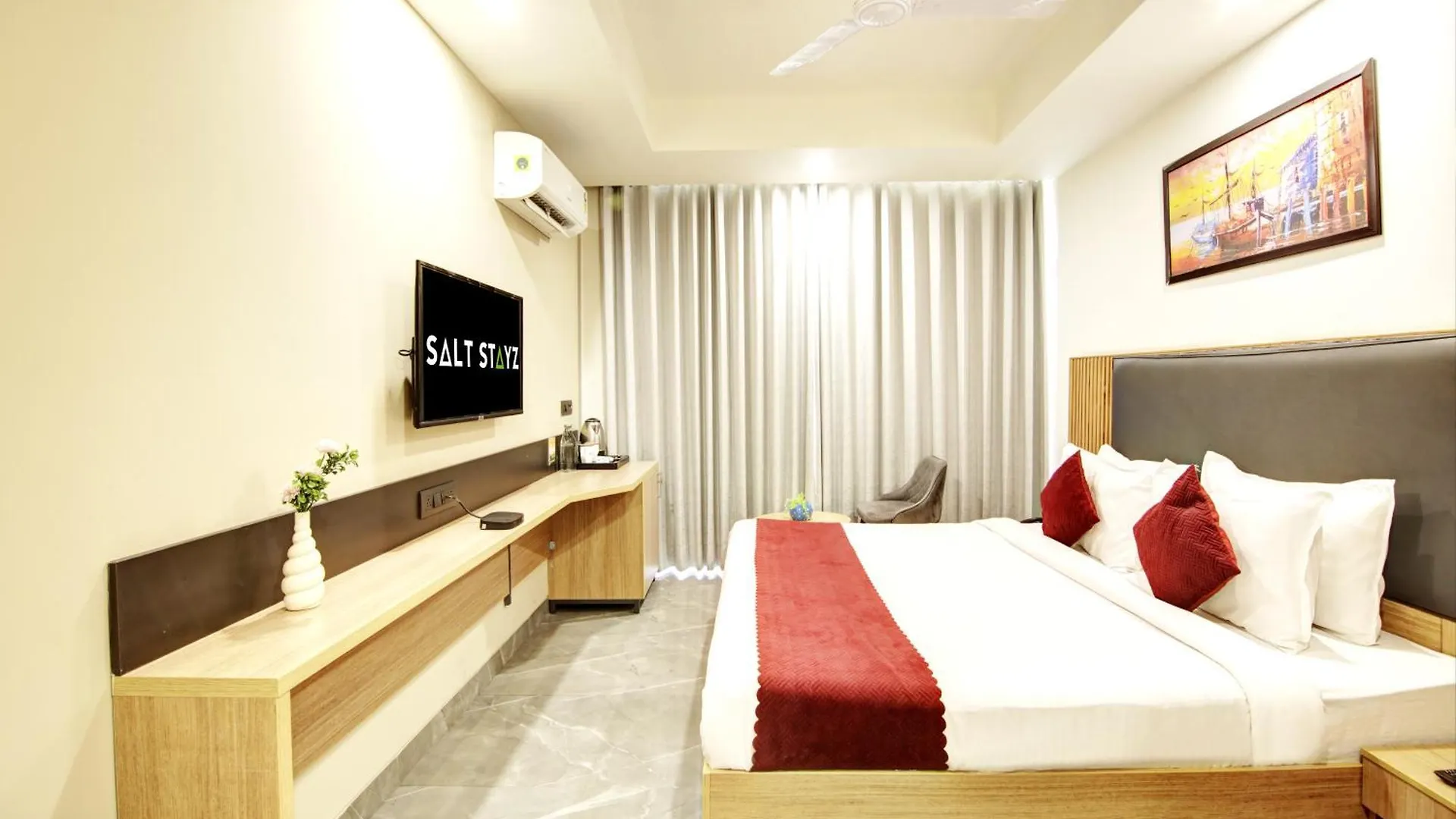 Hotel Saltstayz Premier - Cyber Hub Gurgaon