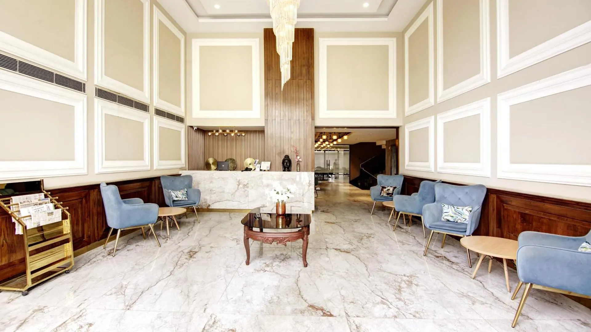Saltstayz Premier - Cyber Hub Gurgaon 4*,